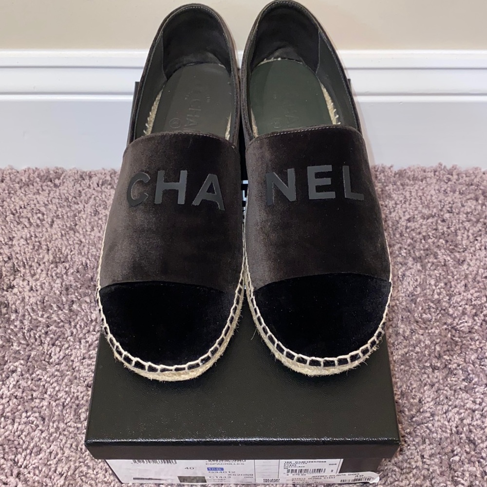 CHANEL Espadrilles